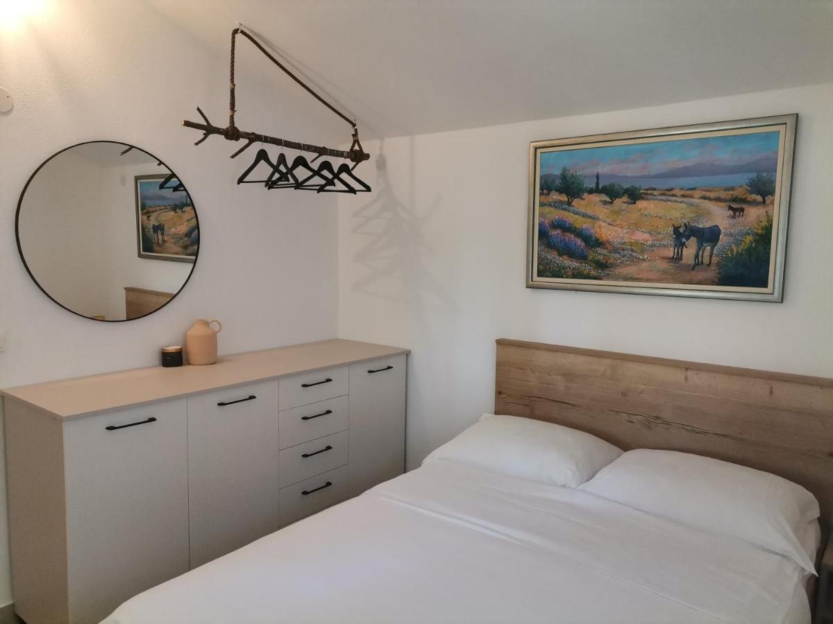 Holiday Batarelo Trogir Exterior foto